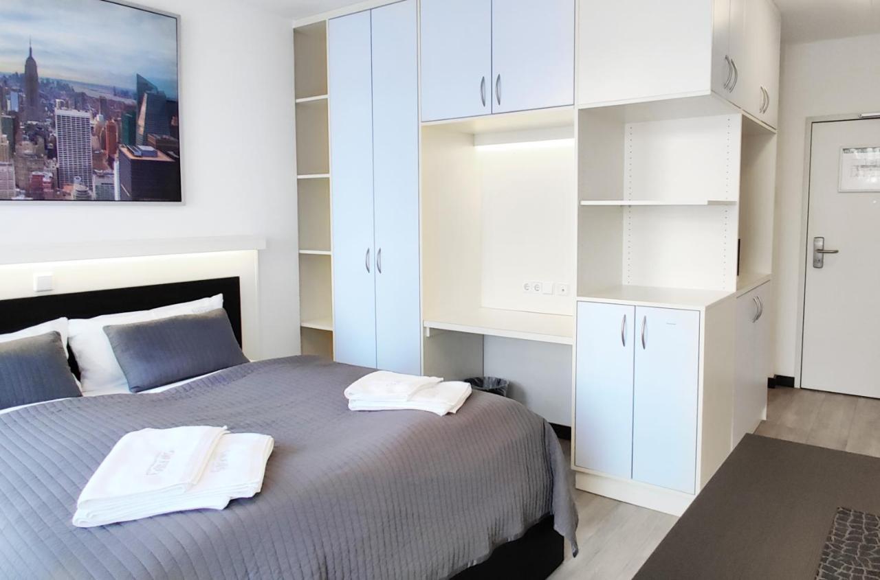6 Rooms Apartments Berlin Exterior photo